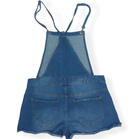 Forever 21 Overill Short - Picture 2 of 6